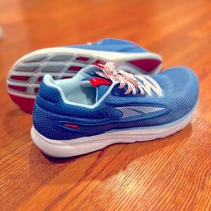 Men’s Altra Escalante